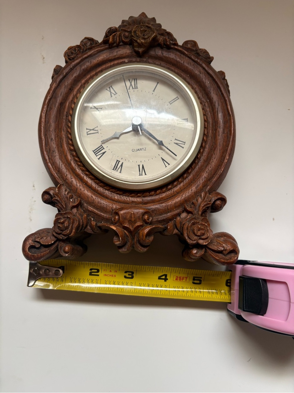 Quartz Ornate Brown Resin Wall Clock - Vintage-Style Home desk clock